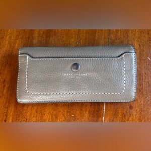 Marc Jacobs Pebbled Gray Wallet